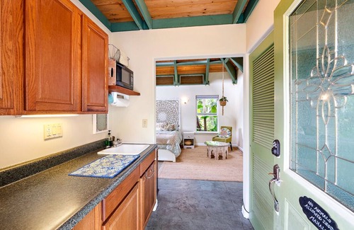 Holualoa Cottage | GREEN Dancer’s Cottage TA-038-749-9520-01