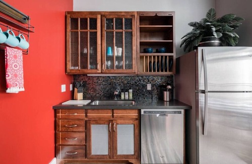 Brazos Apartment | Guest Rated: 10/10 - Retro Lofts near Silos & Downtown