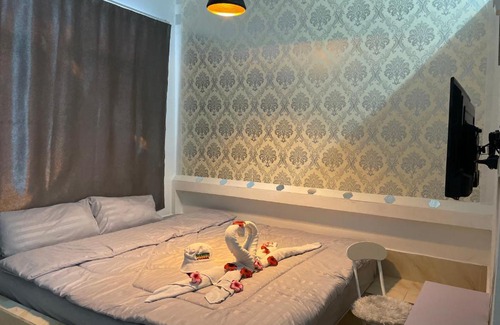 Talat Yai House | Relax at Green Dreams with On-Site Dining Options