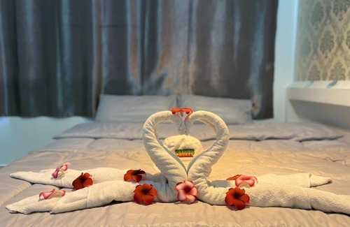 Talat Yai House | Relax at Green Dreams with On-Site Dining Options