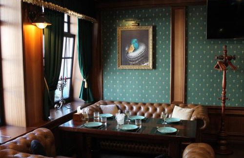 Petrovskoye Hotel | Green Duck Hotel