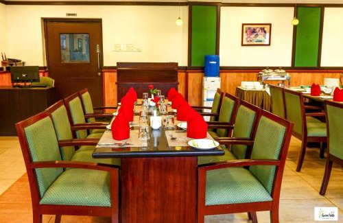 Kumarakom Resort | Relax at Green Fields Kumarakom: A 4-Star Retreat
