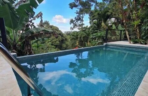Chachagua Villa | Indulge in a Private Pool Surrounded by Lush Rainforest