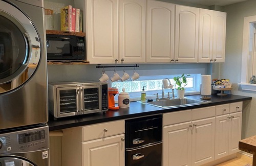Kill Devil Hills Apartment | Unforgettable Beach Retreat in OBX with Oceanfront Amenities