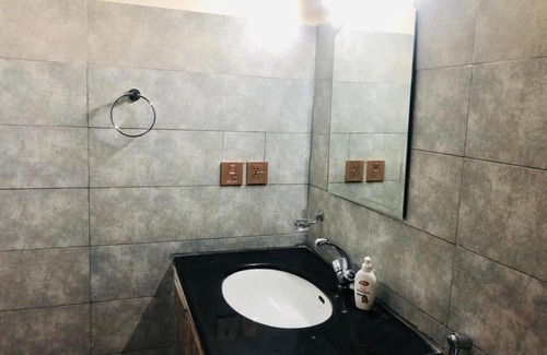 Karimabad House | Cozy Green Guest House Altit Hunza - Family-Friendly Stay