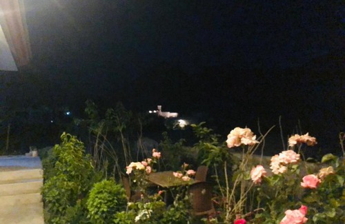 Karimabad House | Cozy Green Guest House Altit Hunza - Family-Friendly Stay