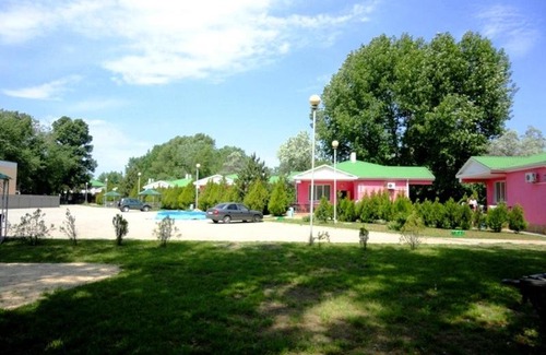 Anapa House | Inviting Stay at Green House - Rated 8/10 by Guests