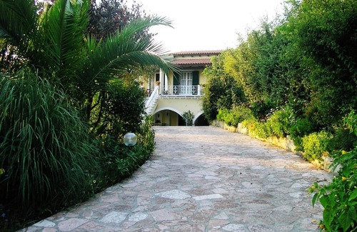 Aleimmatades House | Eco-Friendly Retreat at Green Harmony - 10/10 Guest Rated