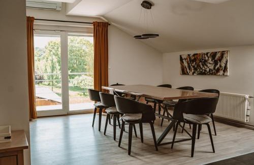 Brezice Apartment | Green Hill
