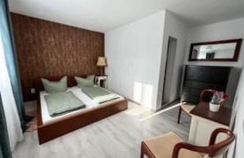 Sura Mica House | Relax at Green Hills Sibiu: Pet-Friendly & Pool Access