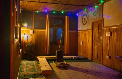 Banjar House | Discover Green Himalayas: Your Budget-Friendly Retreat