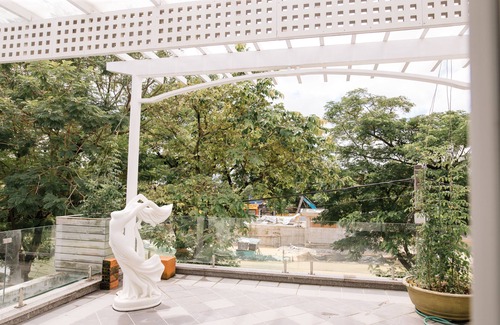 Hue City Centre House | Explore Green House: Deluxe Rooms near Perfume River
