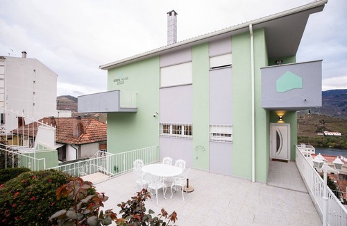 Peso da Regua House | Unforgettable Stay at Green House Douro with Spa & Views