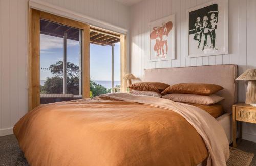 Point Lookout House | Oceanfront Green House on Cutter for Family-Friendly Getaways