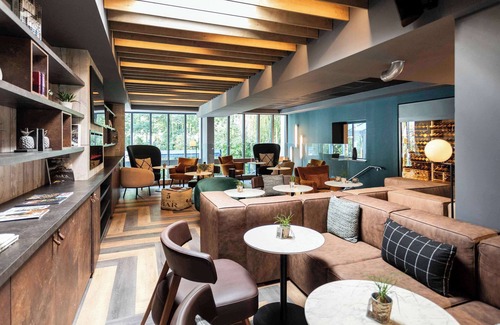 Valence Hotel | Relax at Novotel Valence Sud with Pool & Spa Amenities