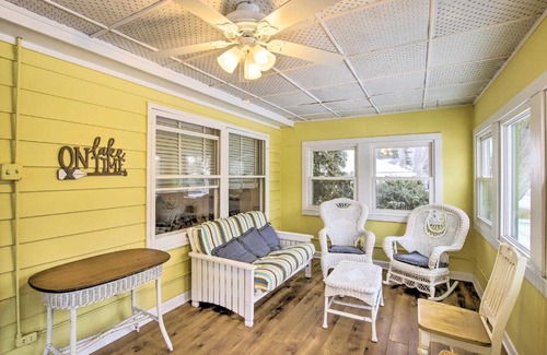 Markesan House | Family-Friendly Green Lake Retreat with Screened Porch