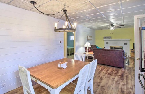 Markesan House | Family-Friendly Green Lake Retreat with Screened Porch