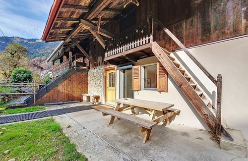 Saint-Jean-dʼAulps Apartment | Pet-Friendly Green Marmottes in Saint Jean D'Aulps - 9/10 Rating