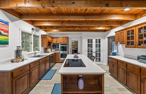 Massanutten Cabin | Pet-Friendly Retreat at Green Mountain Song - 10/10 Rated
