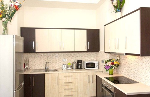 Agia Villa | Green Orange Villa: Family Retreat with Pool & Spa Access
