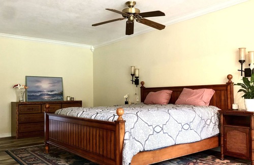 Silver Springs House | Green pastures with pond & pool in Silver Springs