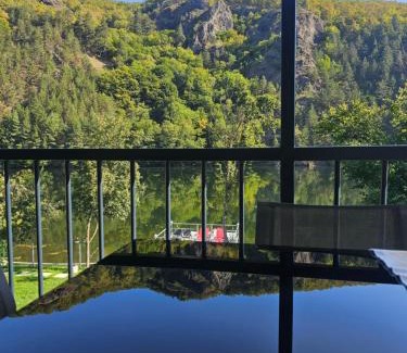 Gilau House | Green Rock Cabin