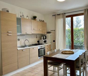 Castelnuovo del Garda Apartment | Pet-Friendly Green Room Del Garda with Exceptional Reviews