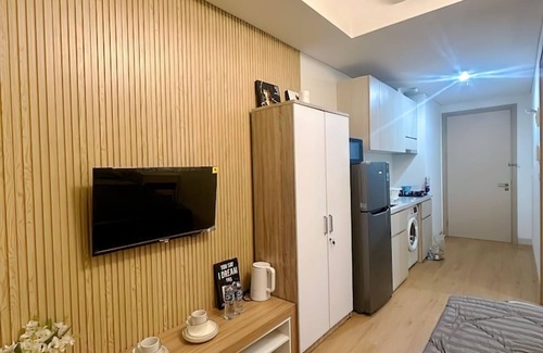 Jakarta Apartment | Green Sedayu Suites by Emily