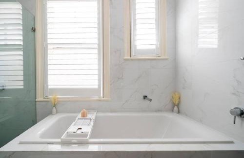 Millers Point Apartment | Eco-Friendly Green Stays: Perfect for Families and Pets