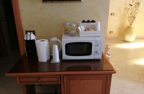 Guidonia Montecelio House | Discover Green Universe: Family-Friendly with Hot Tub & More
