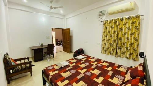 Sarnath Apartment | Pet-Friendly Green View Apartments F2 - Rated 10/10