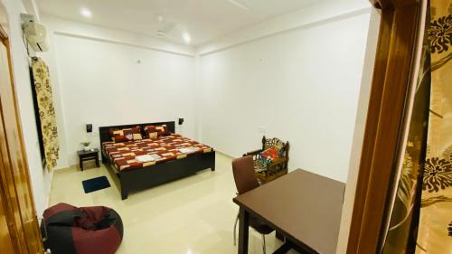 Sarnath Apartment | Pet-Friendly Green View Apartments F2 - Rated 10/10