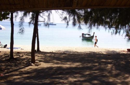 Satun Resort | Discover Green View Beach Resort with Oceanfront Serenity