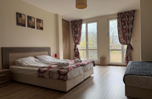 Sandanski Apartment | Green View Studios