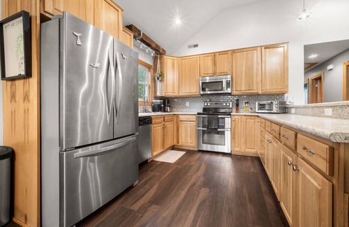 Carova Beach Cottage | Discover Green Wave Cottage: A Pet-Friendly Beach Retreat