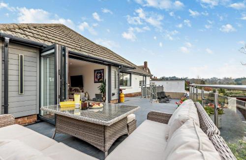 Chittlehampton House | Discover Greenacres: Family & Pet-Friendly Getaway