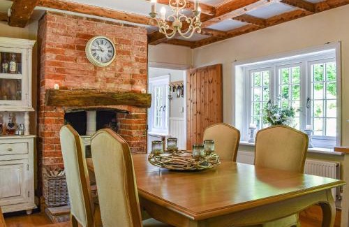 New Forest District House | Family-Friendly Getaway at Greenbank Cottage, 9.7/10 Rated