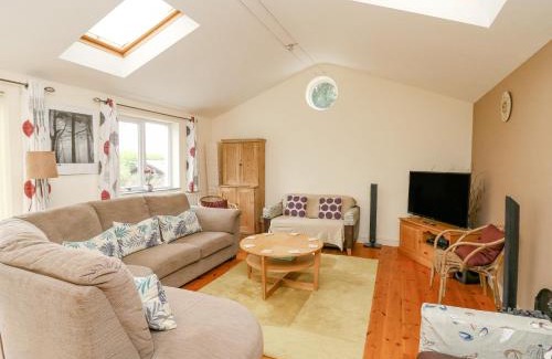 Dinas Cross House | Discover Greenbanks: Top-Rated 4-Star Family Retreat