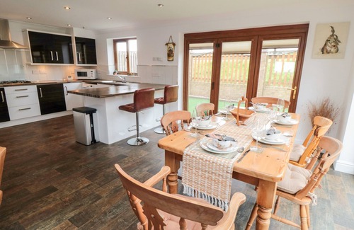 Skelton-in-Cleveland Cottage | Discover GREENCROFT: Garden Oasis in Saltburn-By-The-Sea
