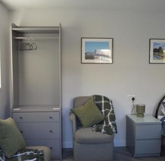 Heath Apartment | Guest Rated 9.5: Experience Greenfield Studio Awaits