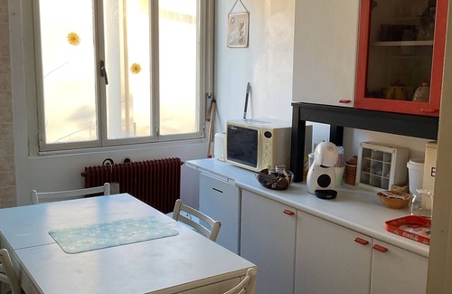 Nogare House | Greenfields nestled in quiet greenery just minutes from the city