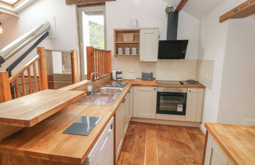 Port Talbot House | GREENHEART COTTAGE: Pet-Friendly Retreat with Cozy Fire