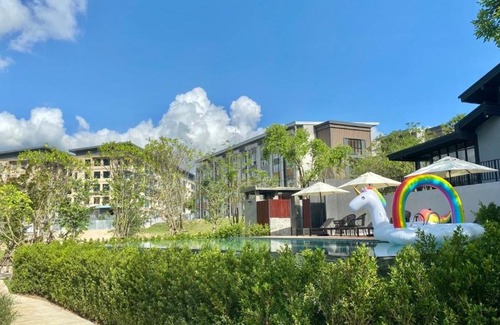 Si Racha Hotel | Seaside Retreat at Greenhills Resort Si Racha with Pool