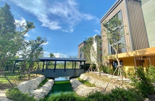 Si Racha Hotel | Seaside Retreat at Greenhills Resort Si Racha with Pool