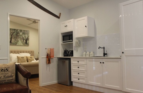 Sarabah Cottage | Top-Rated Greenlee Cottages with Family-Friendly Amenities
