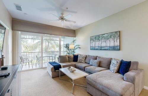 Naples Apartment | Relax at Greenlink Resort: 4-Star Family Getaway Awaits