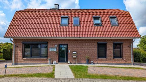 Grunhof Apartment | Oceanfront Retreat at Greenments: Guest Rated 9.4/10