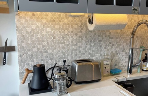 Greenpoint Condo | Greenpoint BK Top Floor Luxury 1 bed/1 bath Waterfront: shorter stay available