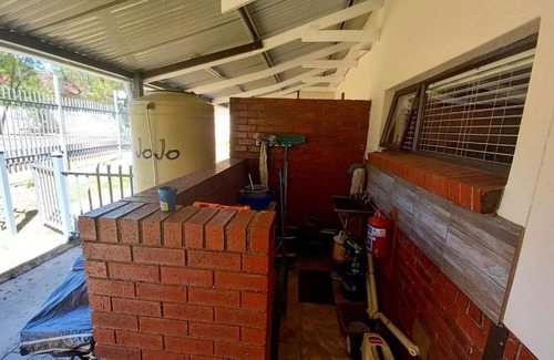 Gariepdam Apartment | Family-Friendly Greenpoint Selfcatering with Pool Access