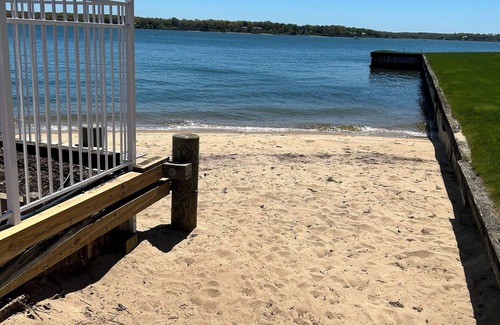 Greenport Condo | Tranquil Greenport Village Retreat by the Bay